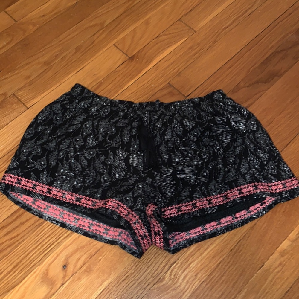 Cute flowy shorts!